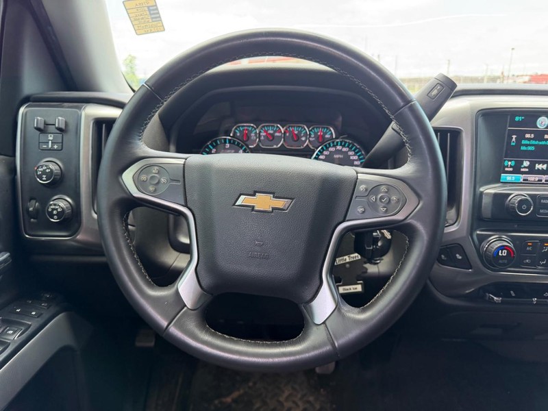 Chevrolet Silverado 1500 Vehicle Full-screen Gallery Image 9
