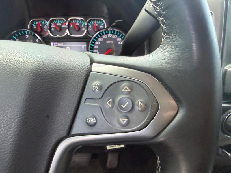 Chevrolet Silverado 1500 Vehicle Full-screen Gallery Image 11