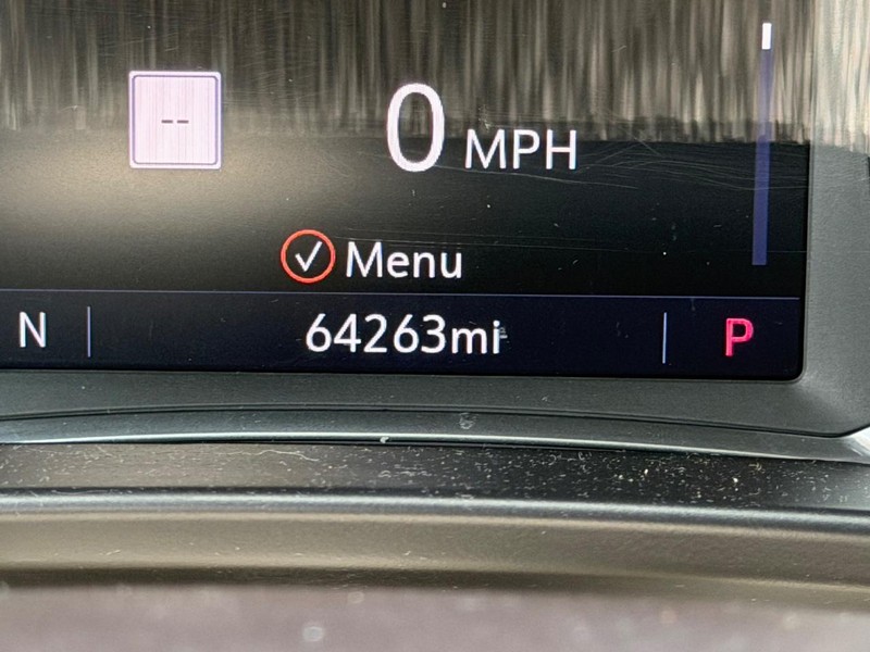 GMC Acadia Vehicle Full-screen Gallery Image 22