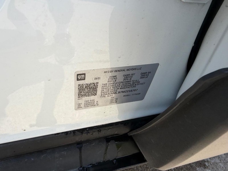 GMC Acadia Vehicle Full-screen Gallery Image 24