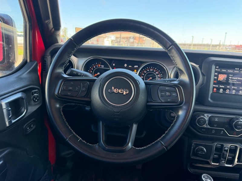 Jeep Gladiator Vehicle Full-screen Gallery Image 9