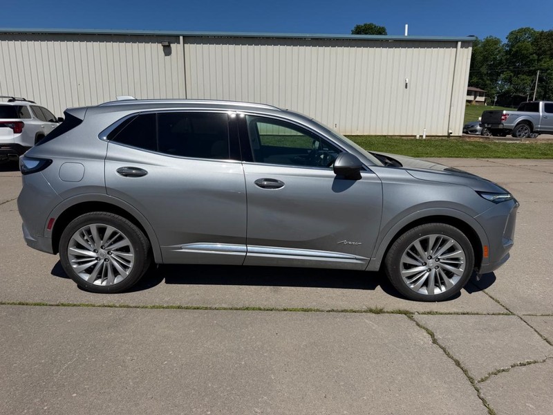 Buick Envision Vehicle Full-screen Gallery Image 2