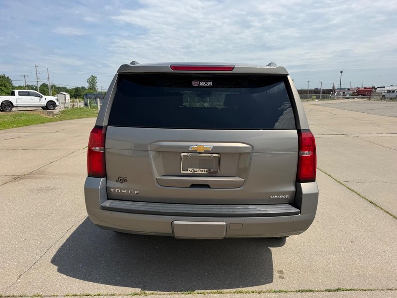 Chevrolet Tahoe Vehicle Full-screen Gallery Image 4