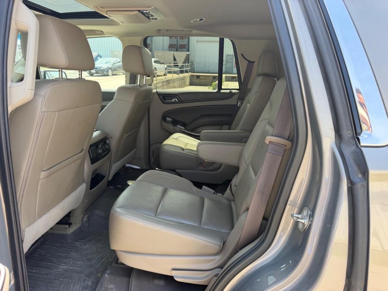 Chevrolet Tahoe Vehicle Full-screen Gallery Image 9