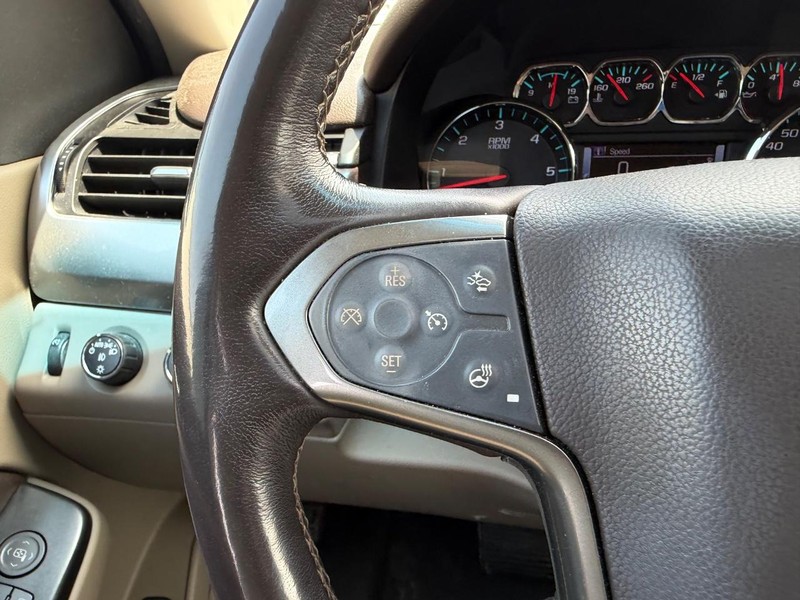 Chevrolet Tahoe Vehicle Full-screen Gallery Image 15