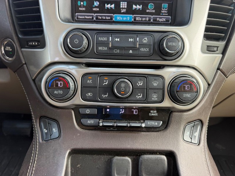 Chevrolet Tahoe Vehicle Full-screen Gallery Image 18