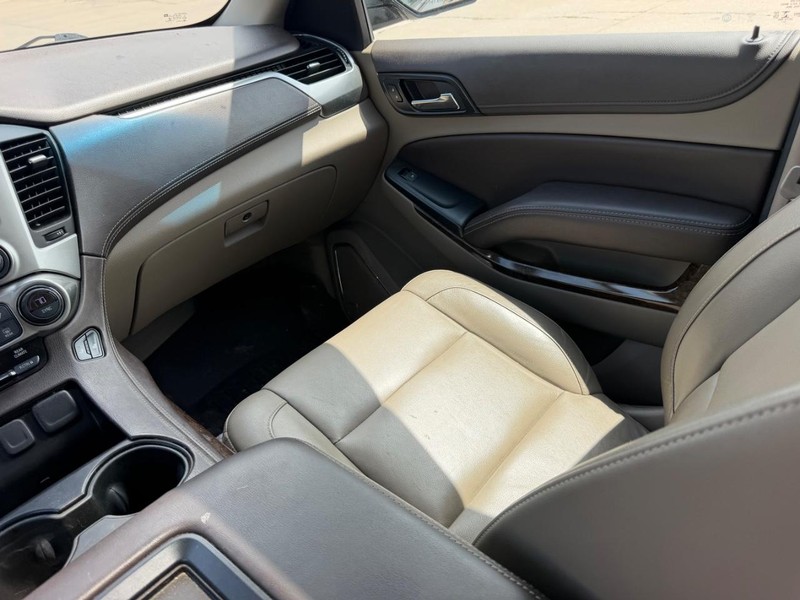Chevrolet Tahoe Vehicle Full-screen Gallery Image 19