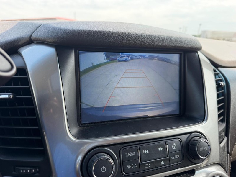 Chevrolet Tahoe Vehicle Full-screen Gallery Image 24