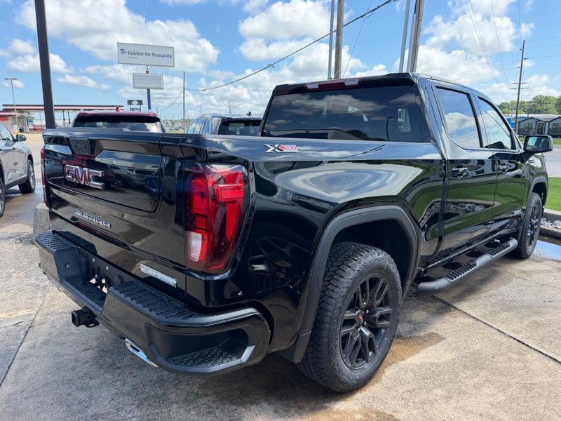 GMC Sierra 1500 Vehicle Full-screen Gallery Image 2