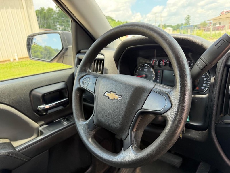 Chevrolet Silverado 1500 Vehicle Full-screen Gallery Image 8