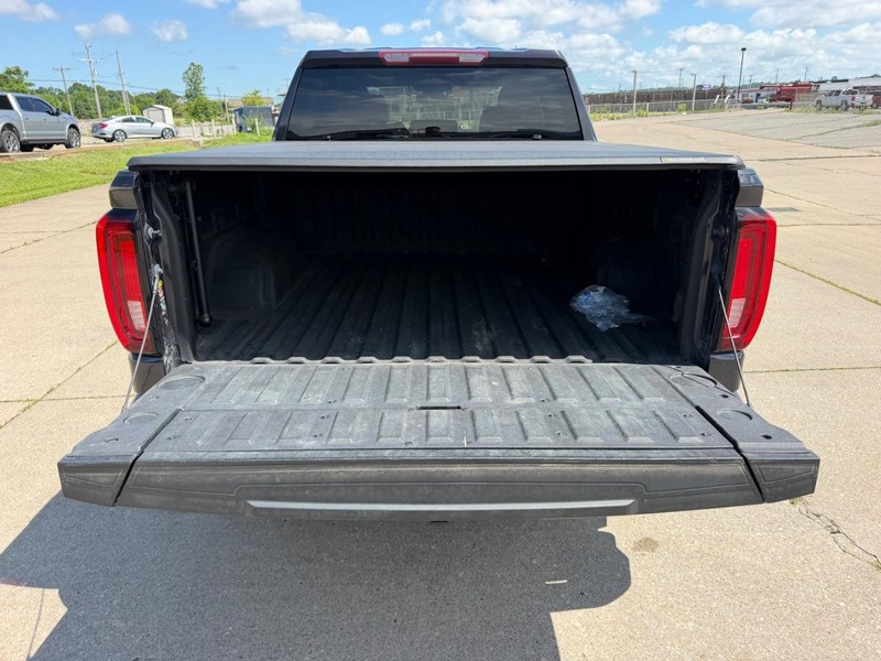GMC Sierra 1500 Vehicle Full-screen Gallery Image 5