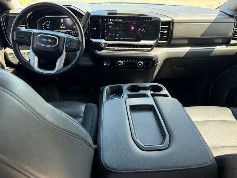 GMC Sierra 1500 Vehicle Full-screen Gallery Image 8