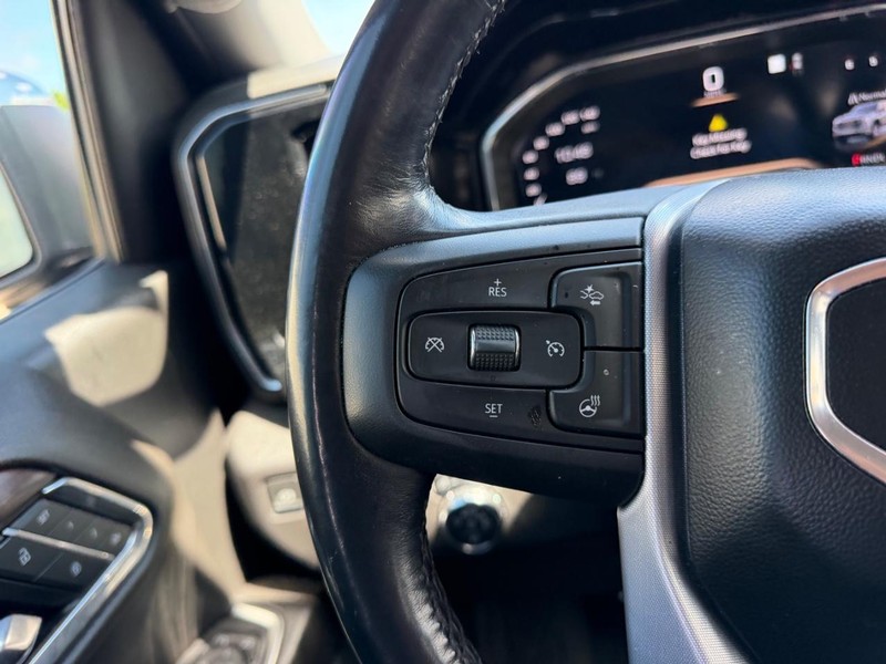 GMC Sierra 1500 Vehicle Full-screen Gallery Image 10