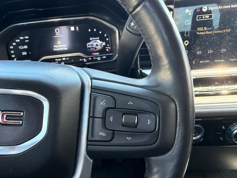 GMC Sierra 1500 Vehicle Full-screen Gallery Image 11