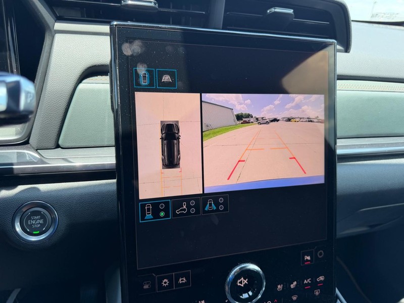 GMC Terrain Vehicle Full-screen Gallery Image 21