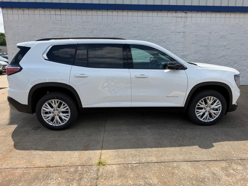 GMC Acadia Vehicle Full-screen Gallery Image 2