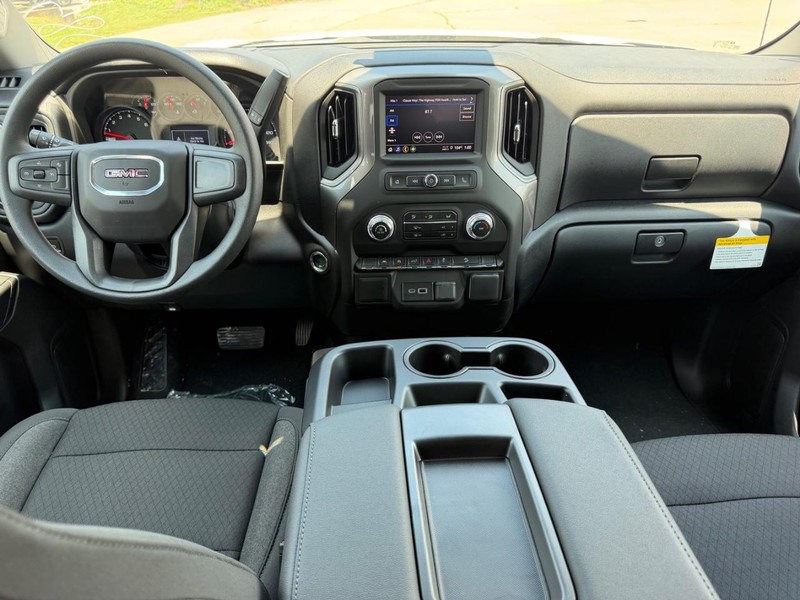 GMC Sierra 1500 Vehicle Full-screen Gallery Image 8