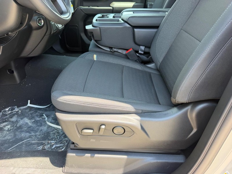 GMC Sierra 1500 Vehicle Full-screen Gallery Image 15
