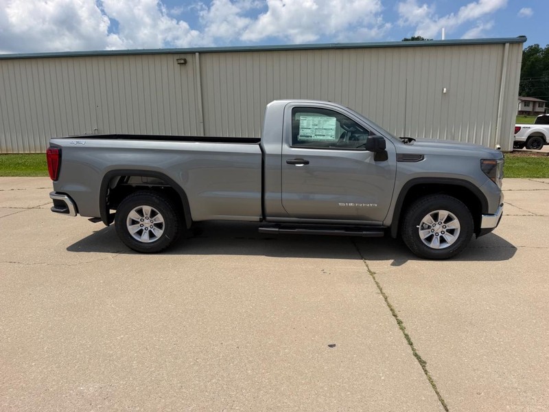 GMC Sierra 1500 Vehicle Full-screen Gallery Image 2