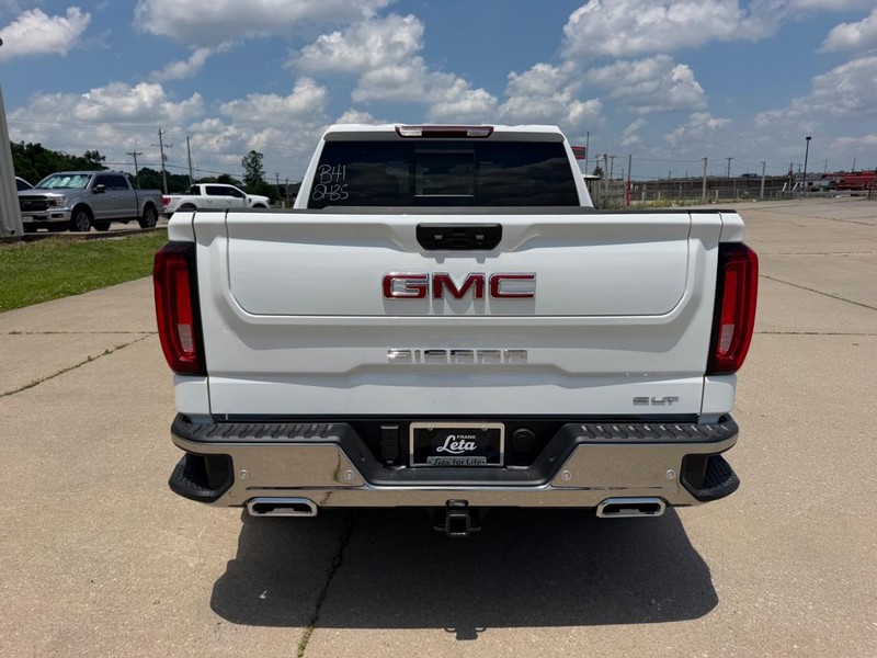 GMC Sierra 1500 Vehicle Full-screen Gallery Image 4