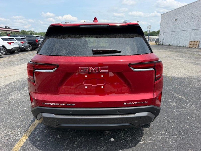 GMC Terrain Vehicle Full-screen Gallery Image 4