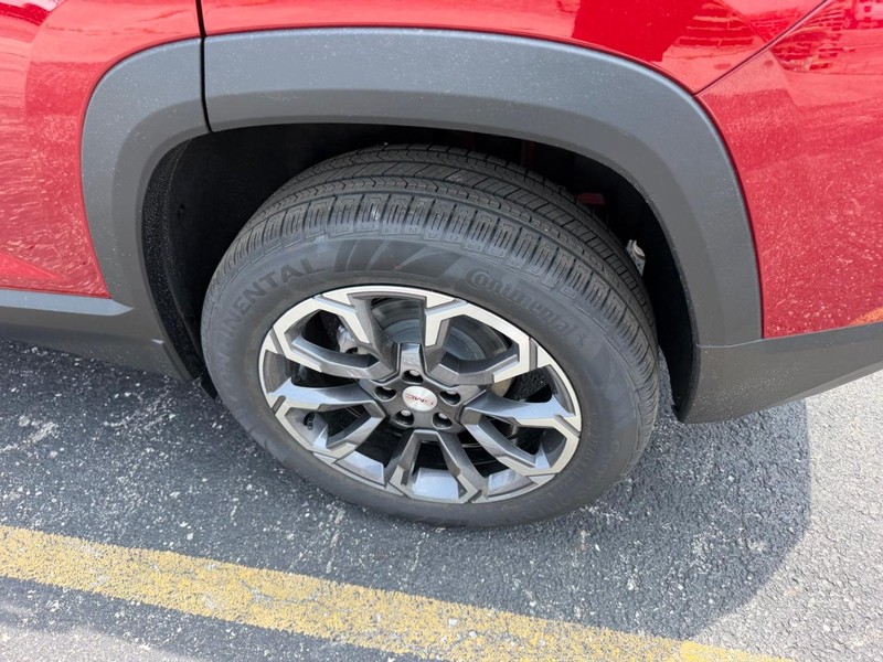 GMC Terrain Vehicle Full-screen Gallery Image 7