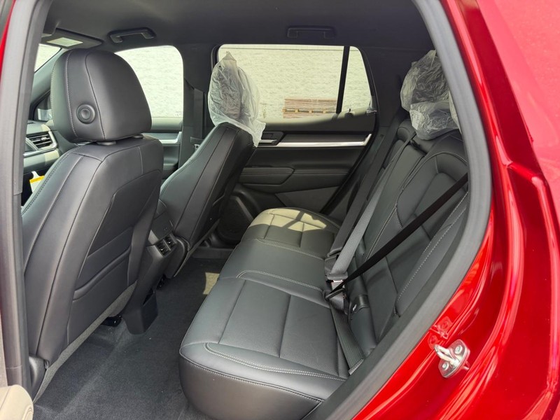 GMC Terrain Vehicle Full-screen Gallery Image 8