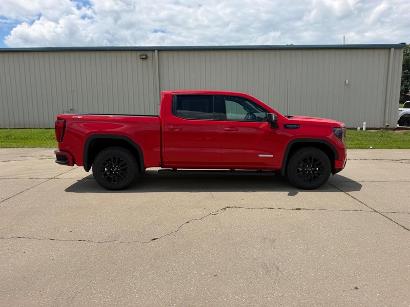 GMC Sierra 1500 Vehicle Full-screen Gallery Image 2