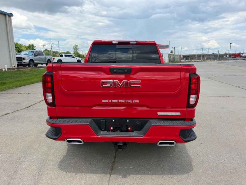 GMC Sierra 1500 Vehicle Full-screen Gallery Image 4
