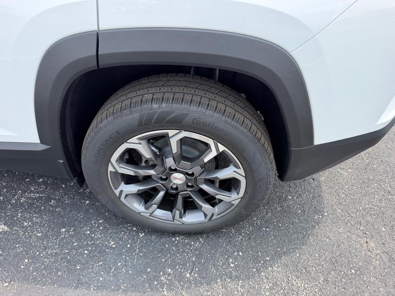 GMC Terrain Vehicle Full-screen Gallery Image 7