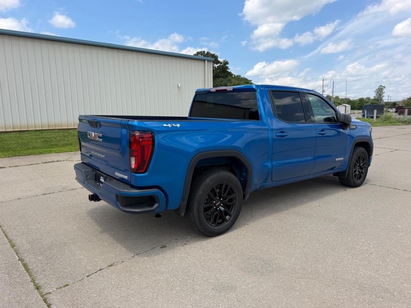 GMC Sierra 1500 Vehicle Full-screen Gallery Image 3