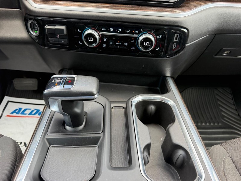 GMC Sierra 1500 Vehicle Full-screen Gallery Image 14
