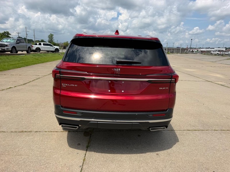 Buick Enclave Vehicle Full-screen Gallery Image 4
