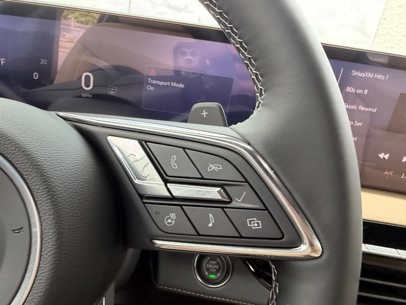 Buick Enclave Vehicle Full-screen Gallery Image 14
