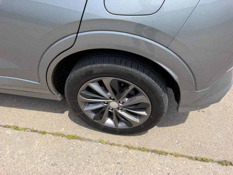 Buick Encore GX Vehicle Full-screen Gallery Image 7