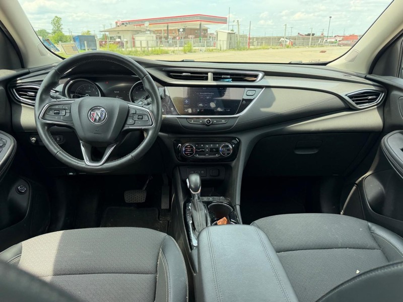 Buick Encore GX Vehicle Full-screen Gallery Image 9