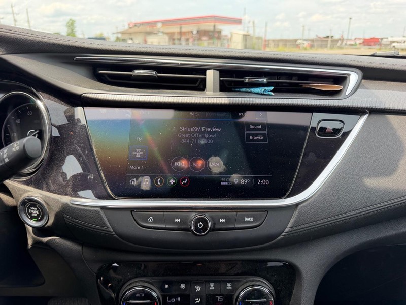 Buick Encore GX Vehicle Full-screen Gallery Image 13