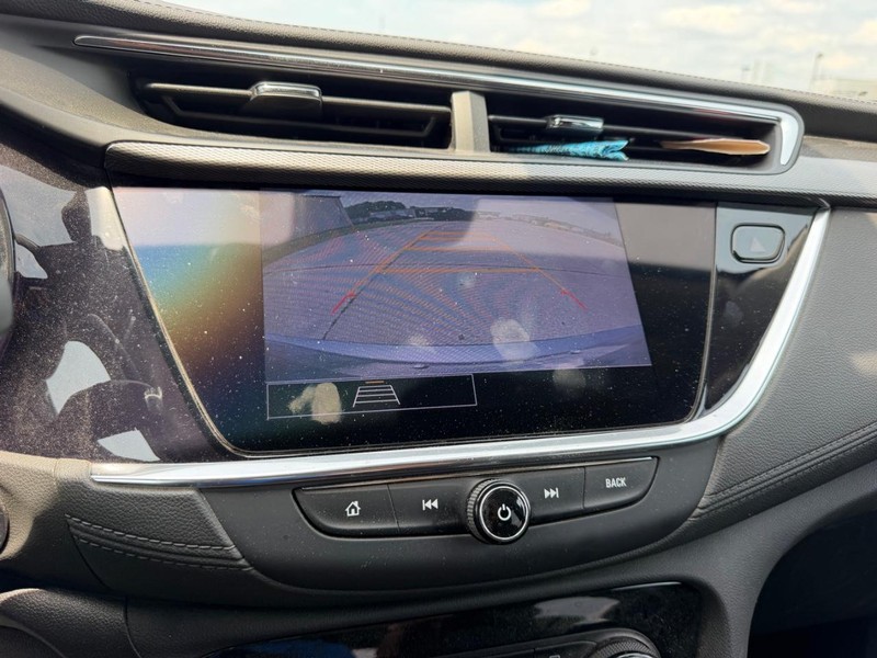 Buick Encore GX Vehicle Full-screen Gallery Image 19