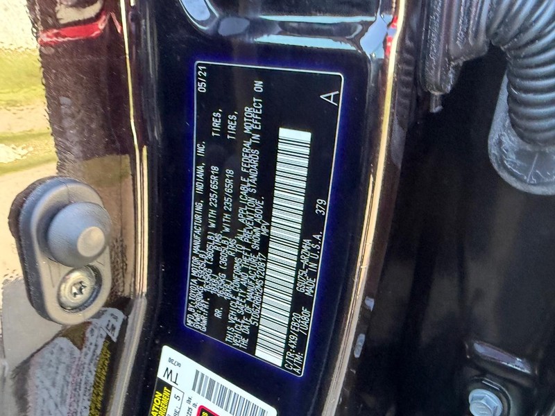 Toyota Highlander Vehicle Full-screen Gallery Image 23