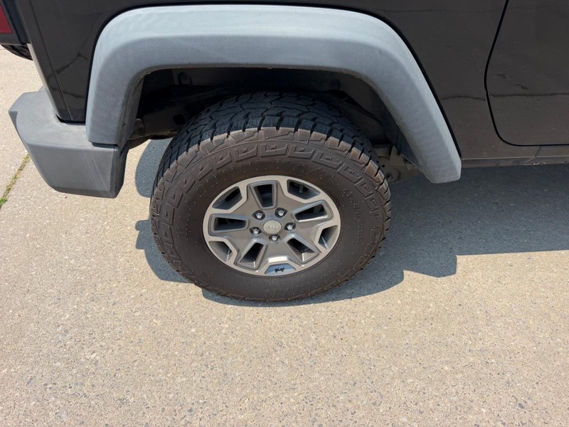 Jeep Wrangler Vehicle Full-screen Gallery Image 6