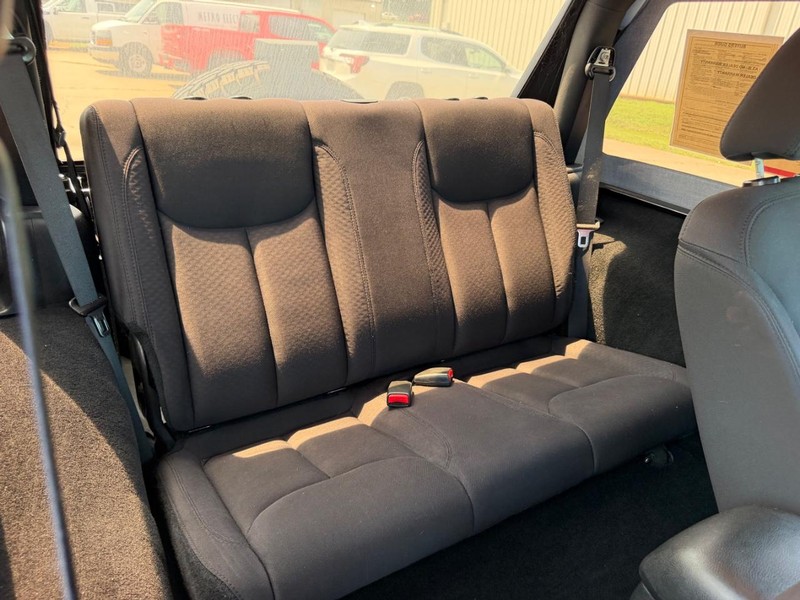 Jeep Wrangler Vehicle Full-screen Gallery Image 7