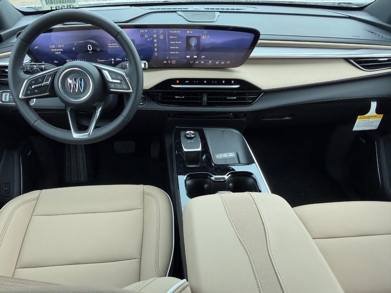 Buick Enclave Vehicle Full-screen Gallery Image 11