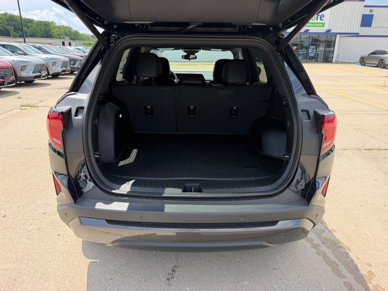 GMC Terrain Vehicle Full-screen Gallery Image 5