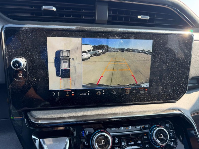GMC Sierra 1500 Vehicle Full-screen Gallery Image 21