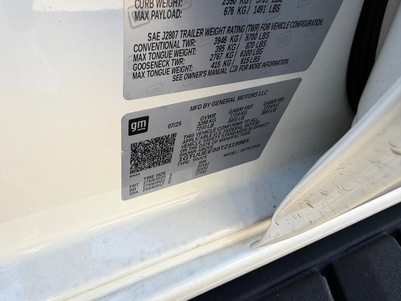 GMC Sierra 1500 Vehicle Full-screen Gallery Image 22