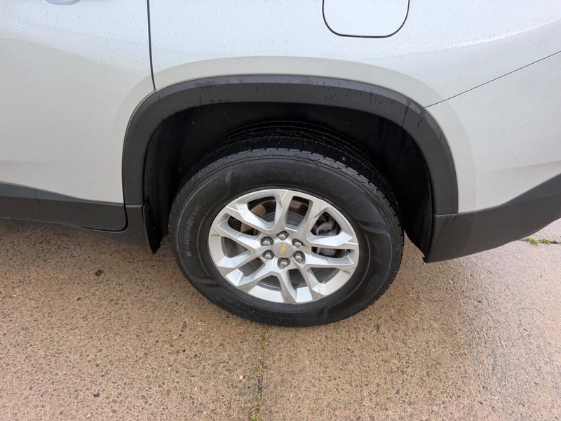 Chevrolet Traverse Vehicle Full-screen Gallery Image 6