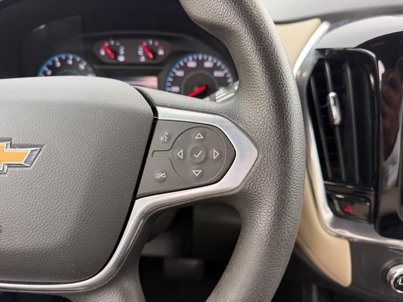 Chevrolet Traverse Vehicle Full-screen Gallery Image 13