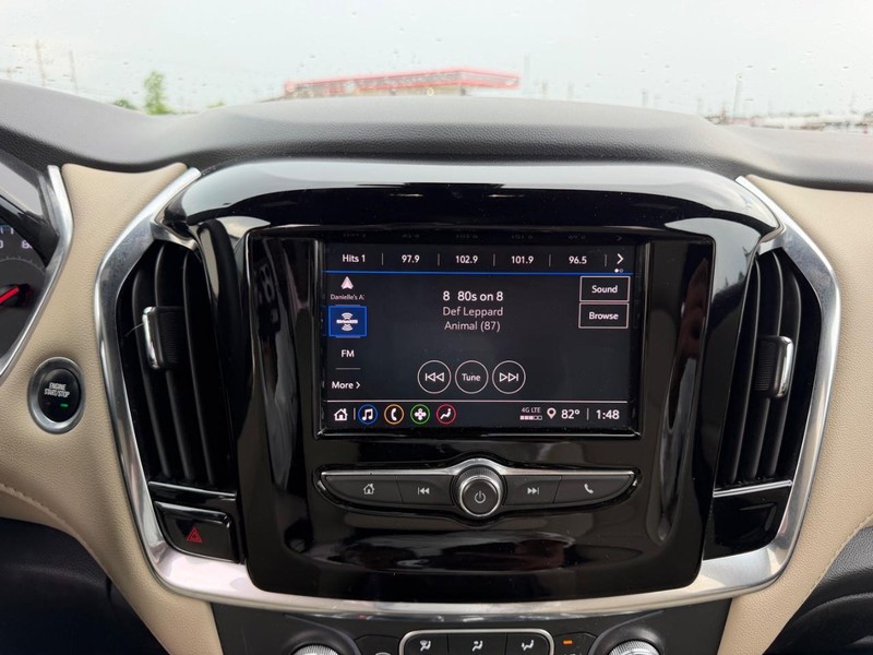 Chevrolet Traverse Vehicle Full-screen Gallery Image 14