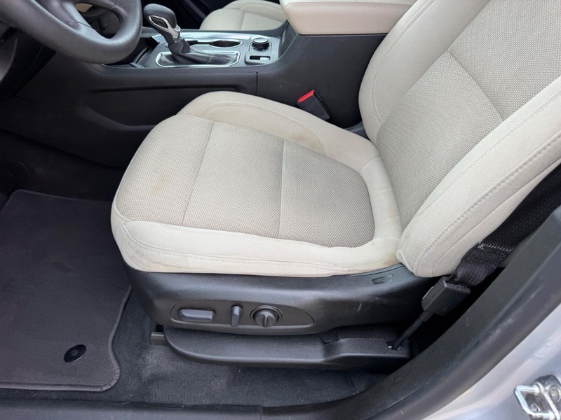 Chevrolet Traverse Vehicle Full-screen Gallery Image 19