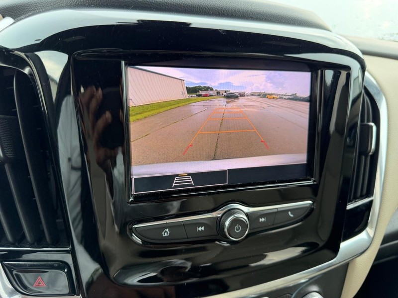 Chevrolet Traverse Vehicle Full-screen Gallery Image 21